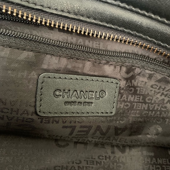 Chanel bag Authentic - Picture 10 of 13